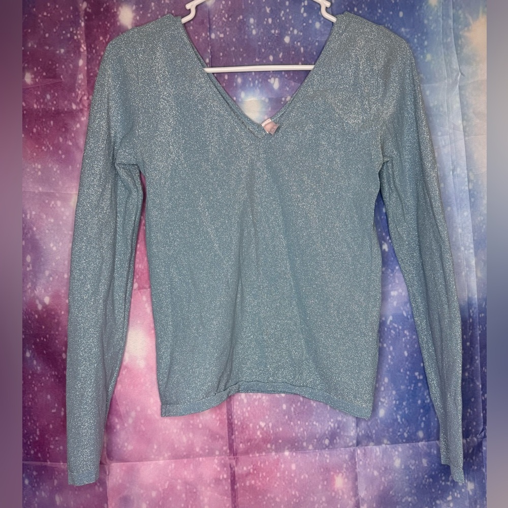 Victoria’s Secret shimmer long sleeve shirt 🛍